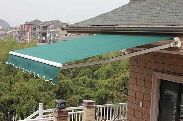 伸縮遮陽篷臟了怎么清洗？