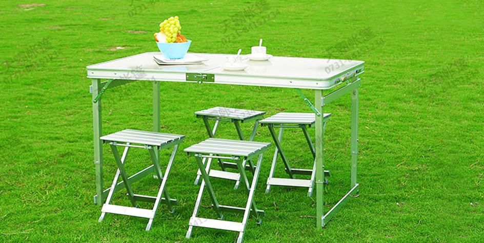 戶外促銷可以搭配哪些折疊桌？